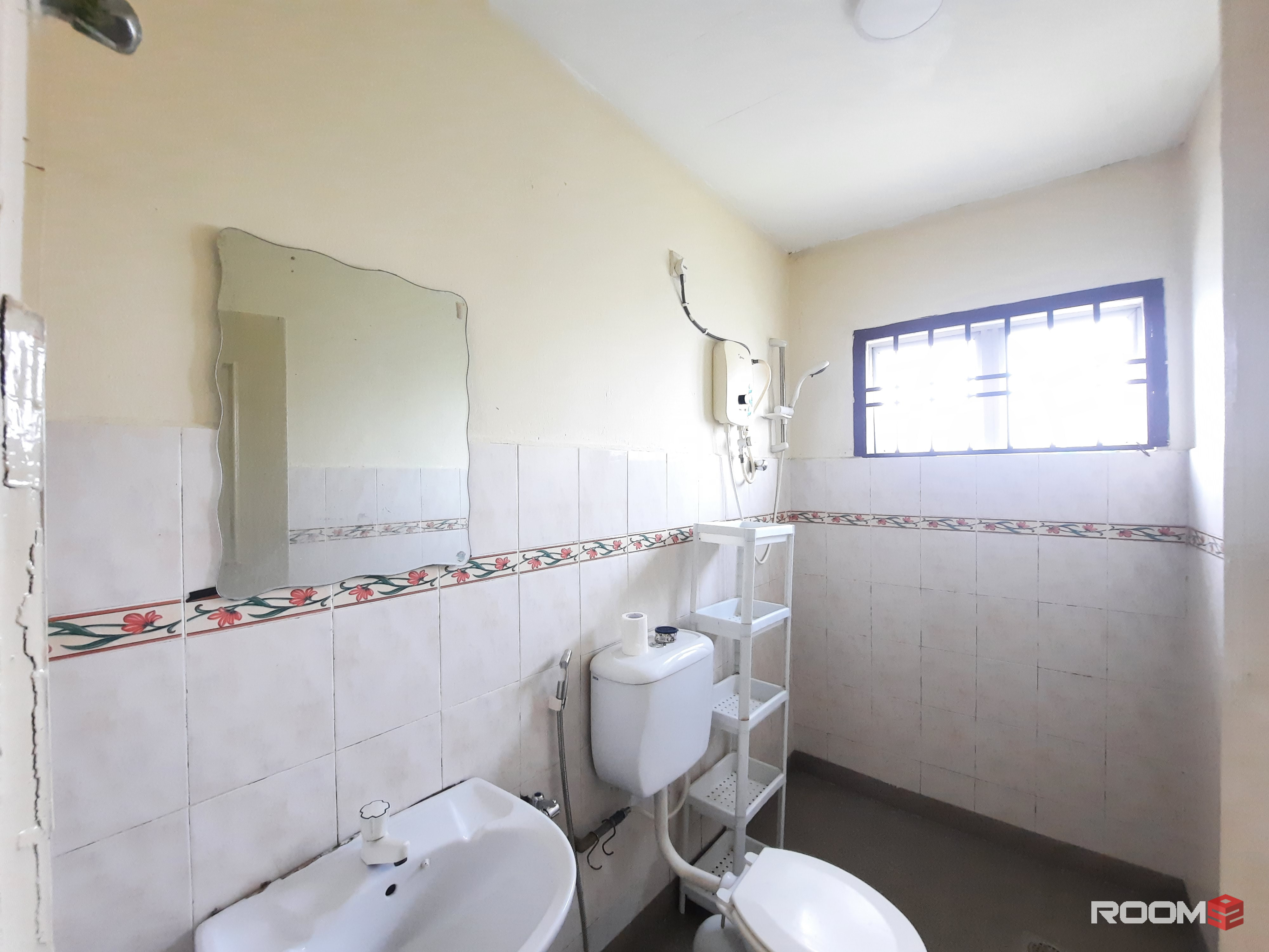 UTM, AEON, Taman Universiti Single Room For Rent, Fully Furnished, RM 450!!!