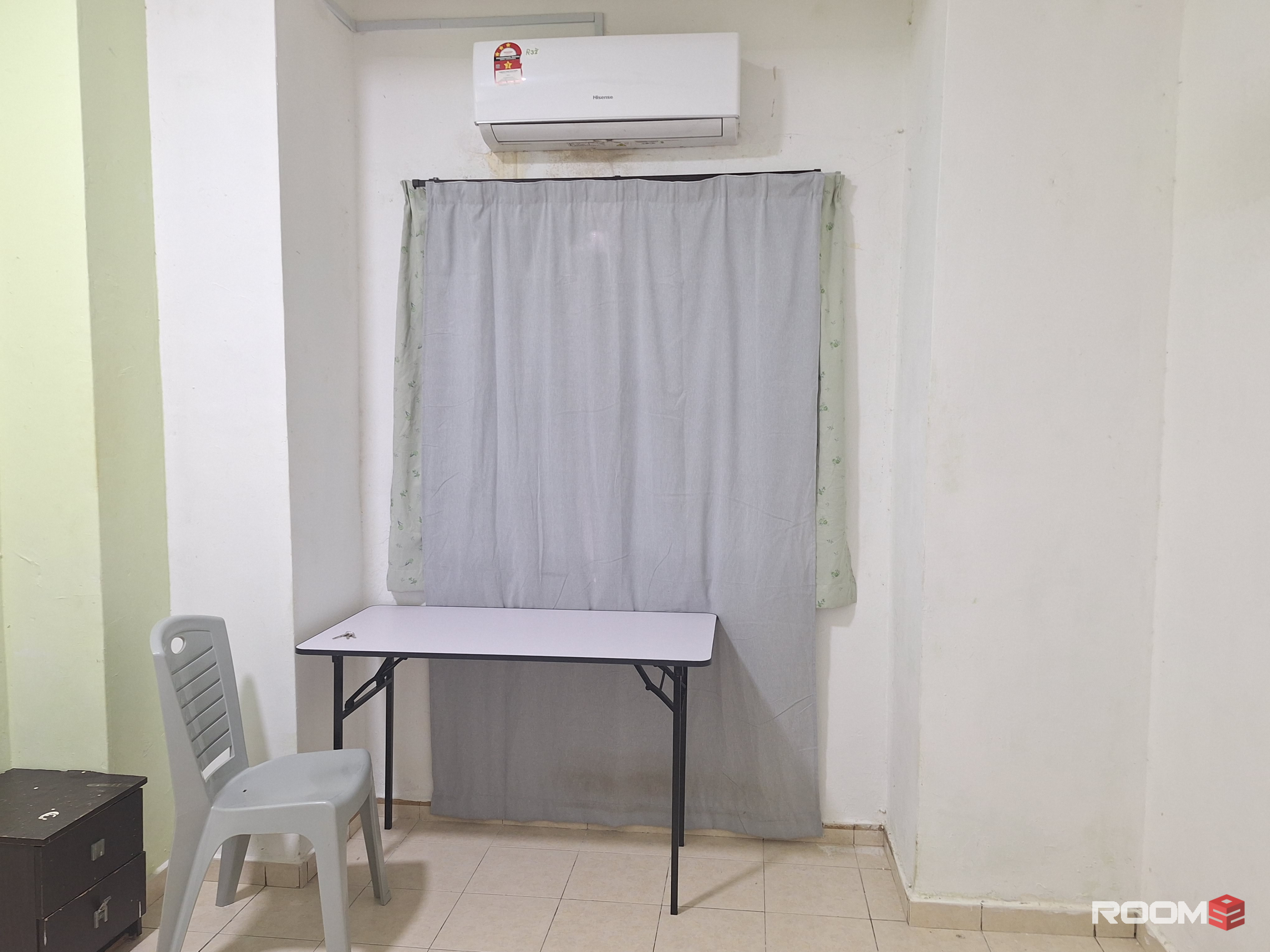 Master Room For Rent at Taman Universiti, near UTM, RM 850
