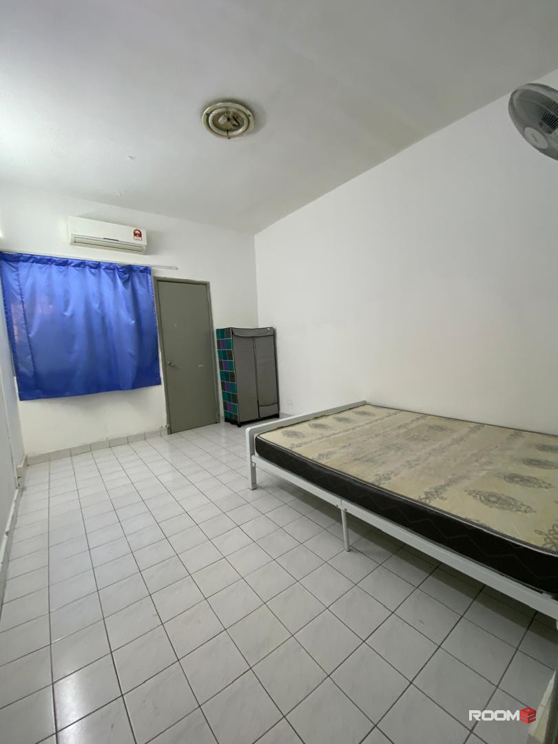 ✨SUPER BIG AND COMFORTABLE MASTER ROOM AT BANDAR UTAMA ✨ MOVE IN IMMEDIATELY ❤️‍🔥