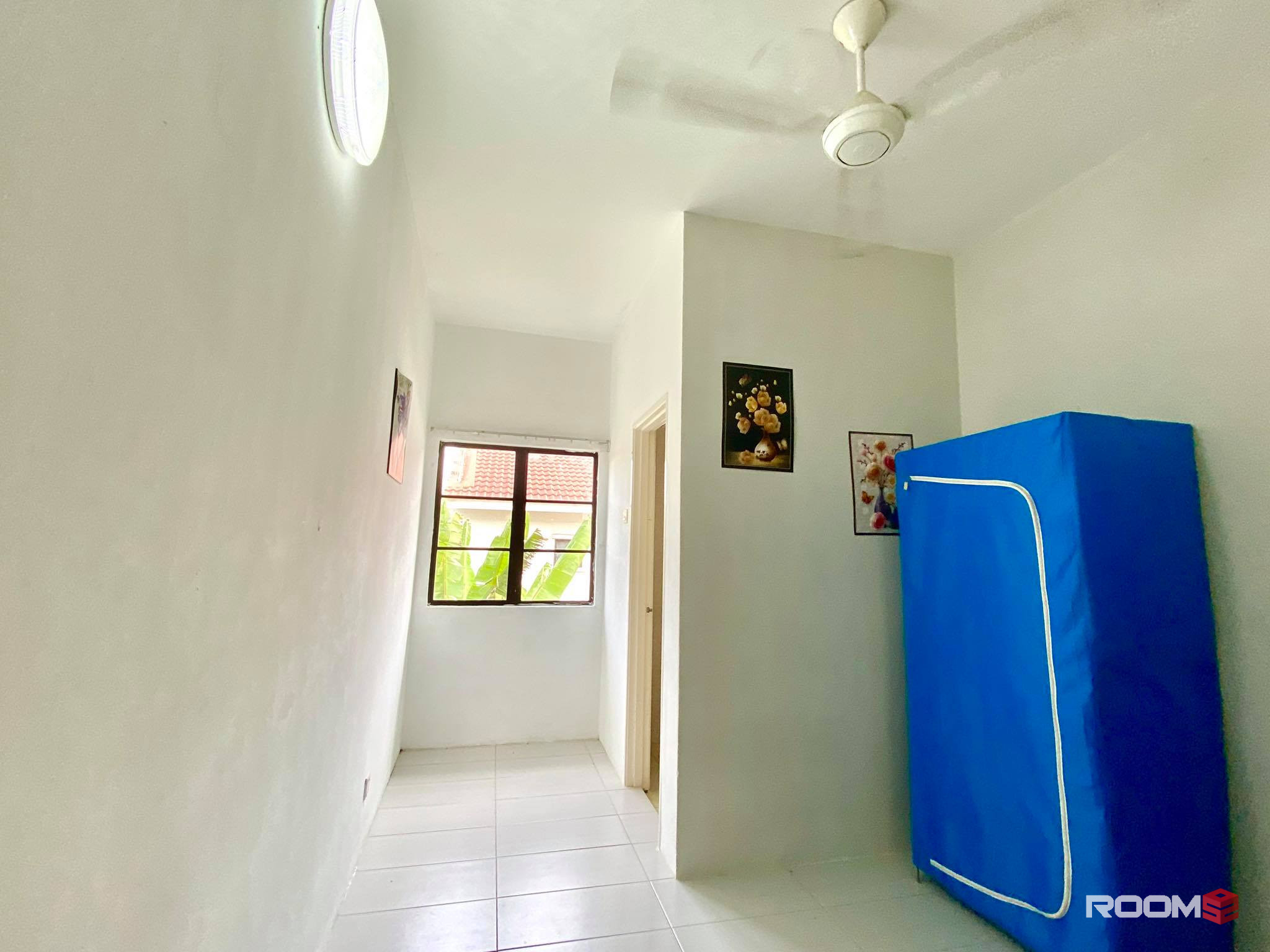 Middle Room at Rasah, Seremban 🚀 Bilik Sewa Seremban [𝑵𝒆𝒂𝒓 𝑯𝑻𝑱 📌📌, Couple/ Single, Aircond] Rasah, Taman Ujong