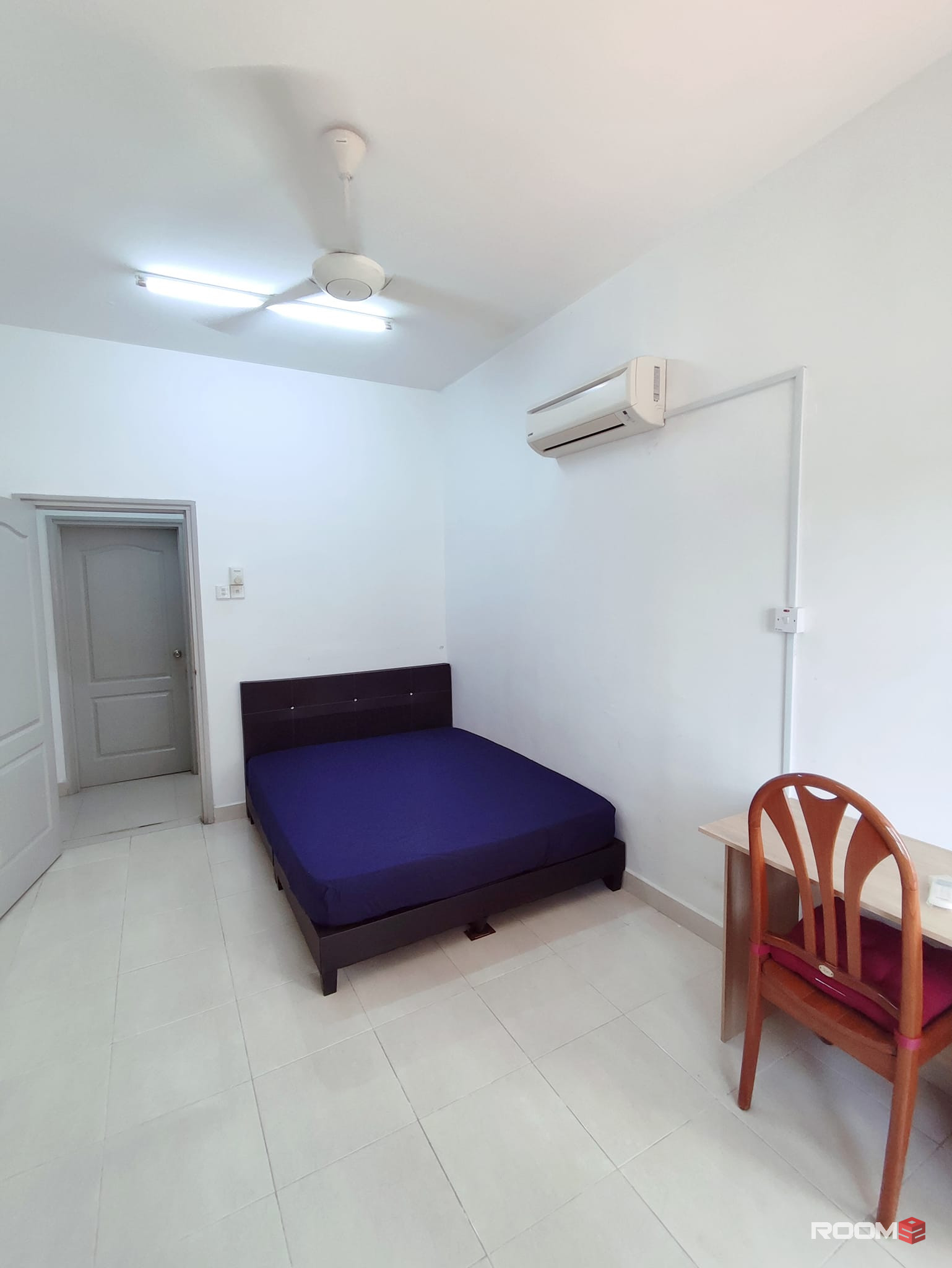 FEMALE MIDDLE ROOM AT PELANGI UTAMA CONDO
