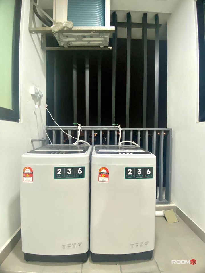 LOW Month DEposit NEWLY FRESH UNIT DONE RENO🔥🔥AT I-RESIDENCE , GOLDEN TRIANGLE  I CITY