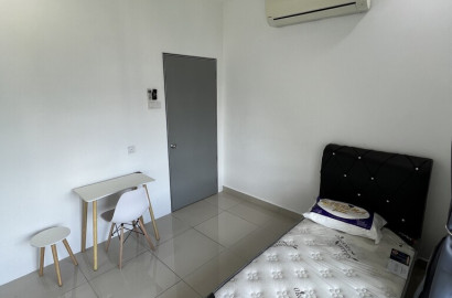 Middle Room at Amaya Maluri, Cheras Aeon Near MRT LRT Sunway Velocity