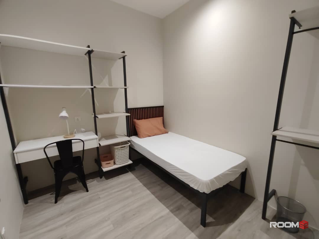🔥Low Deposit✅🔥, USJ co living medium bedroom for rent,walking 8mins to LRT USJ21,Move in ready