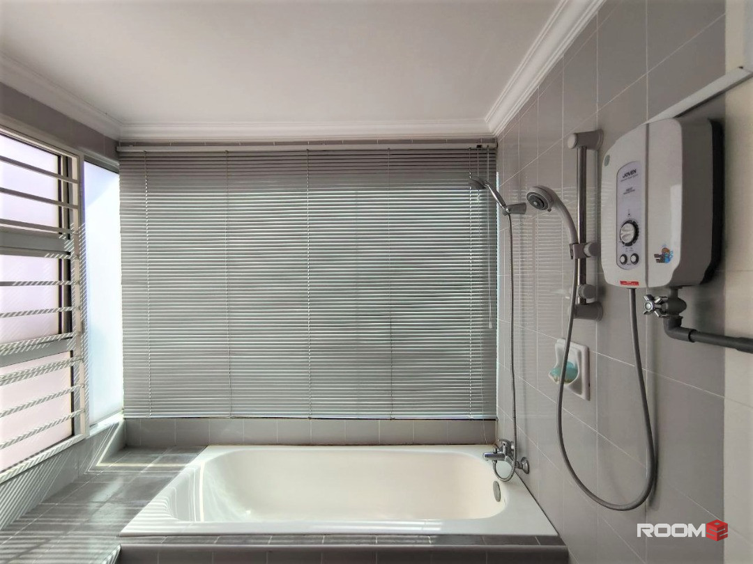 Serene Female Unit & FULLY FURNISHED Master Room @ Happy Garden, Border OUG, Kuchai Lama & Sri Petaling