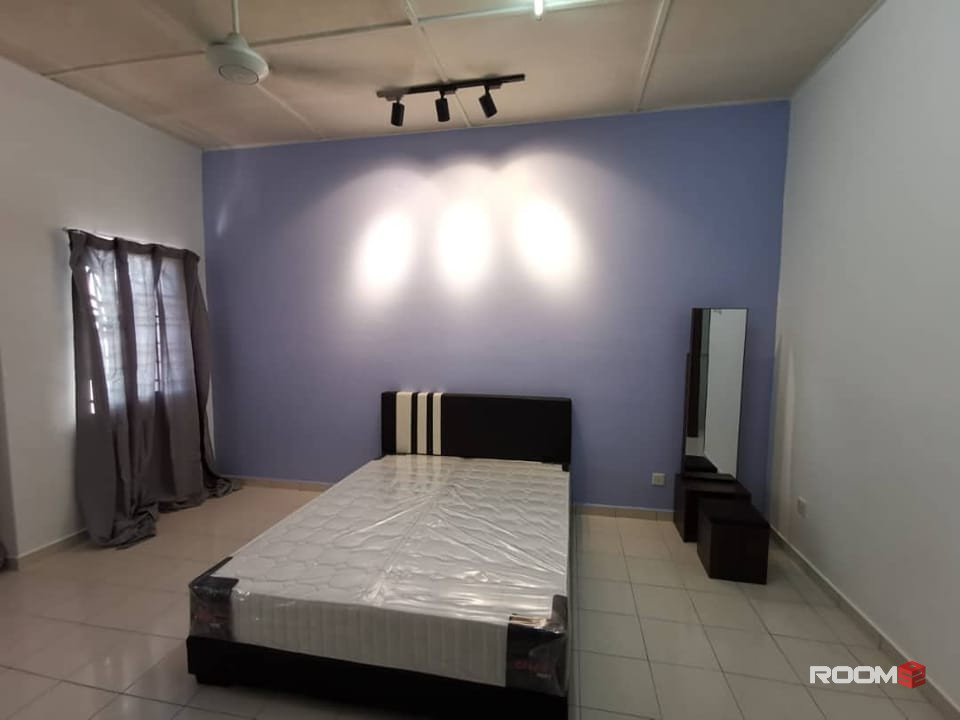 Bandar Bukit Tinggi 2 Master Room