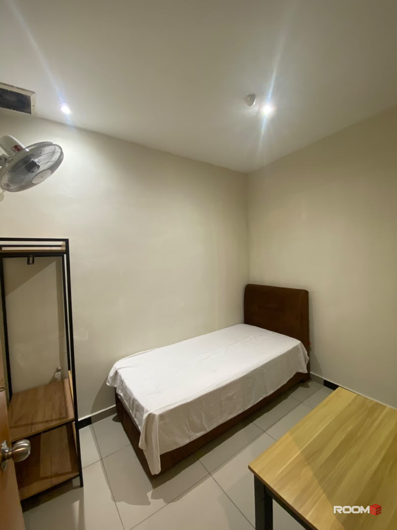 6 mins 🚶‍♂️to Mentari BRT Station 🚉Single Private Room Rental in PJS 8 Bandar Sunway