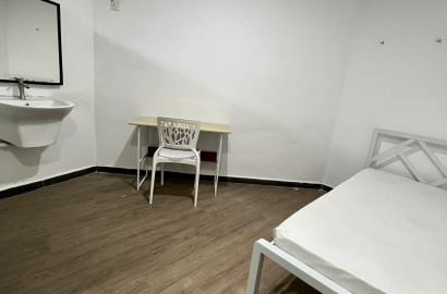 GET EARLY BIRD OFFER 🔊  Near to Kelana Jaya LRT  🚶 Room Rent at SS4