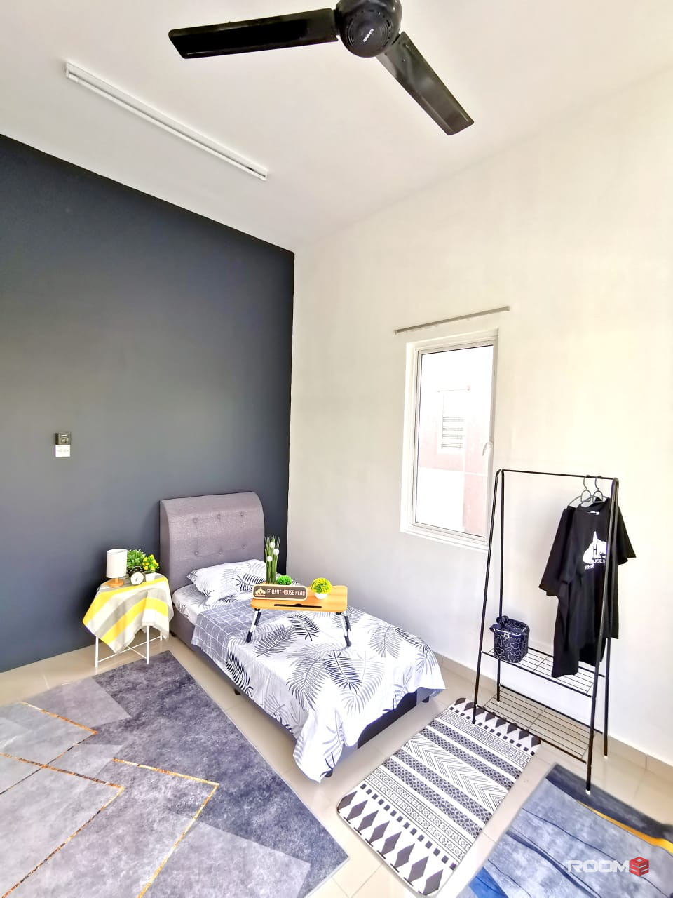 MEDIUM ROOM AT SENDAYAN, BILIK SEWA SURIAMAN 2 {FREE UTILITY} AEON, MYDIN, KPJ (AREA, OFFER, UNIT, LANDMARK)