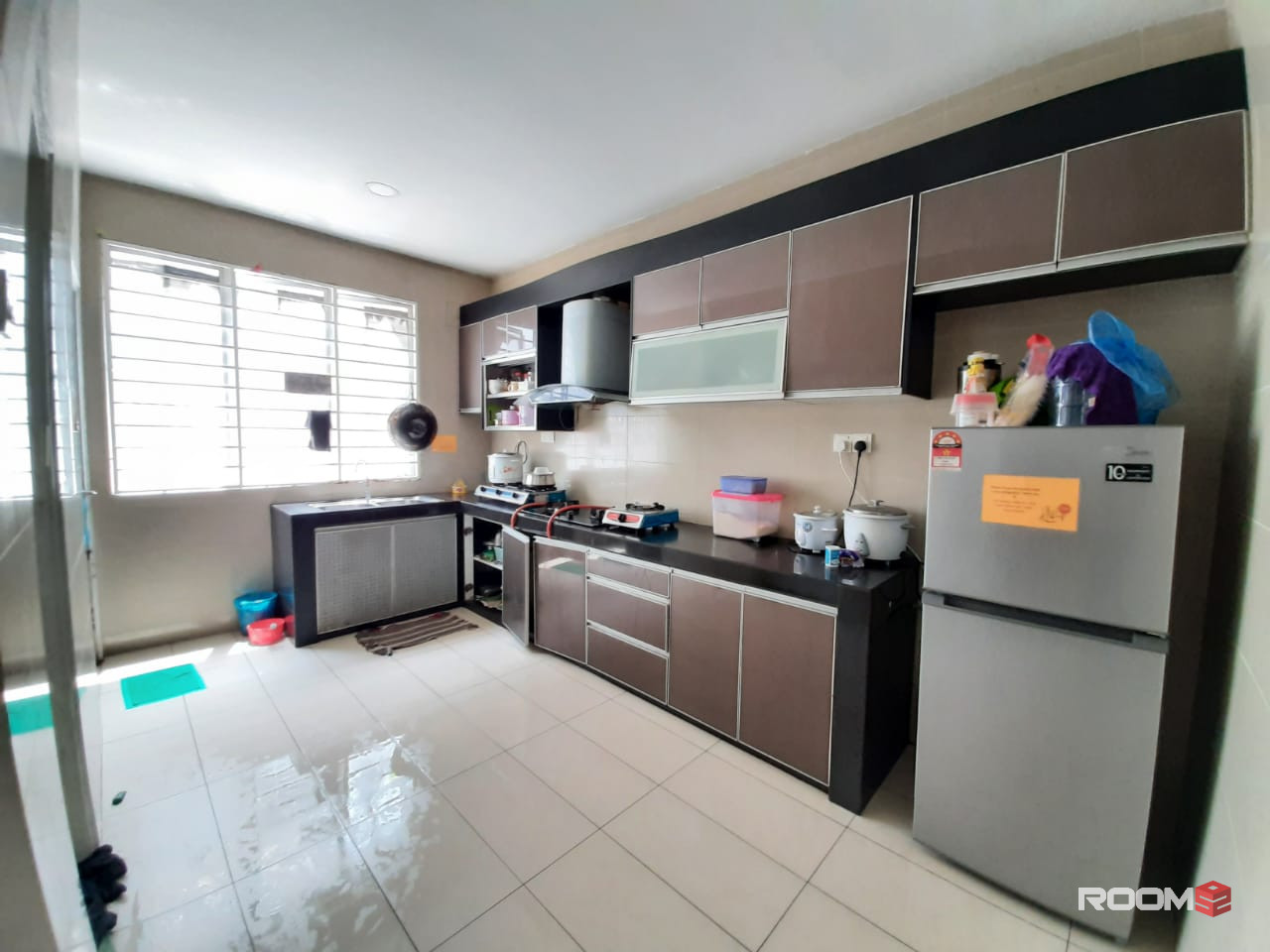 Middle Room at Taman Mesra Utama { 👉 𝐒𝐀𝐋𝐄 𝐌𝐄𝐑𝐃𝐄𝐊𝐀 !! 🔥} Bilik Sewa Balakong, C180, Amerin Mall, Columbia