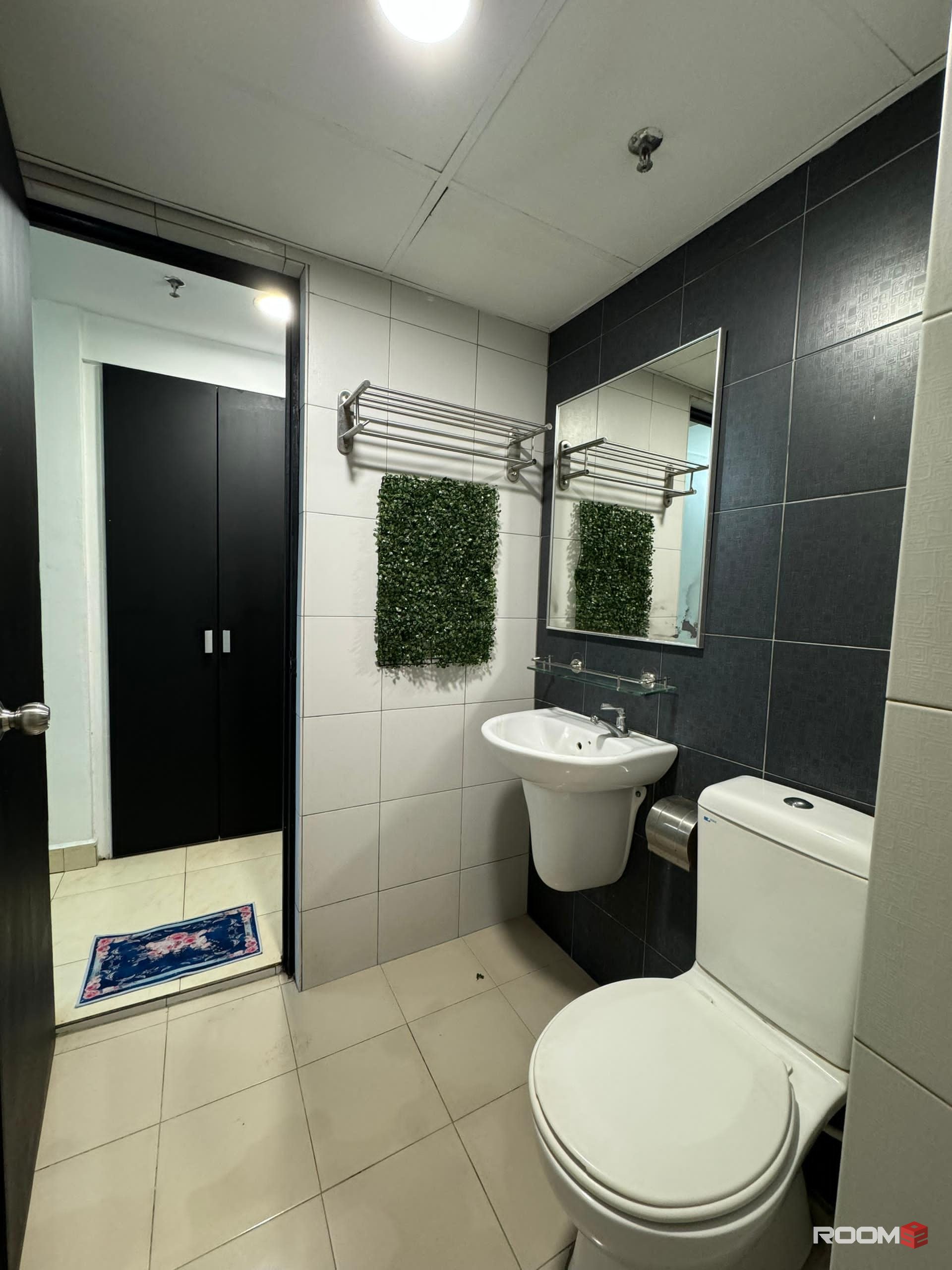 0% deposit , private room, nice bathroom , nearby CIQ