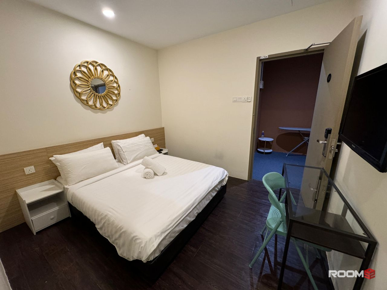 4 mins to Multimedia University Cyberjaya 👨‍🎓 Co Living Hotel Unit with Private Bathroom @ Cyberjaya