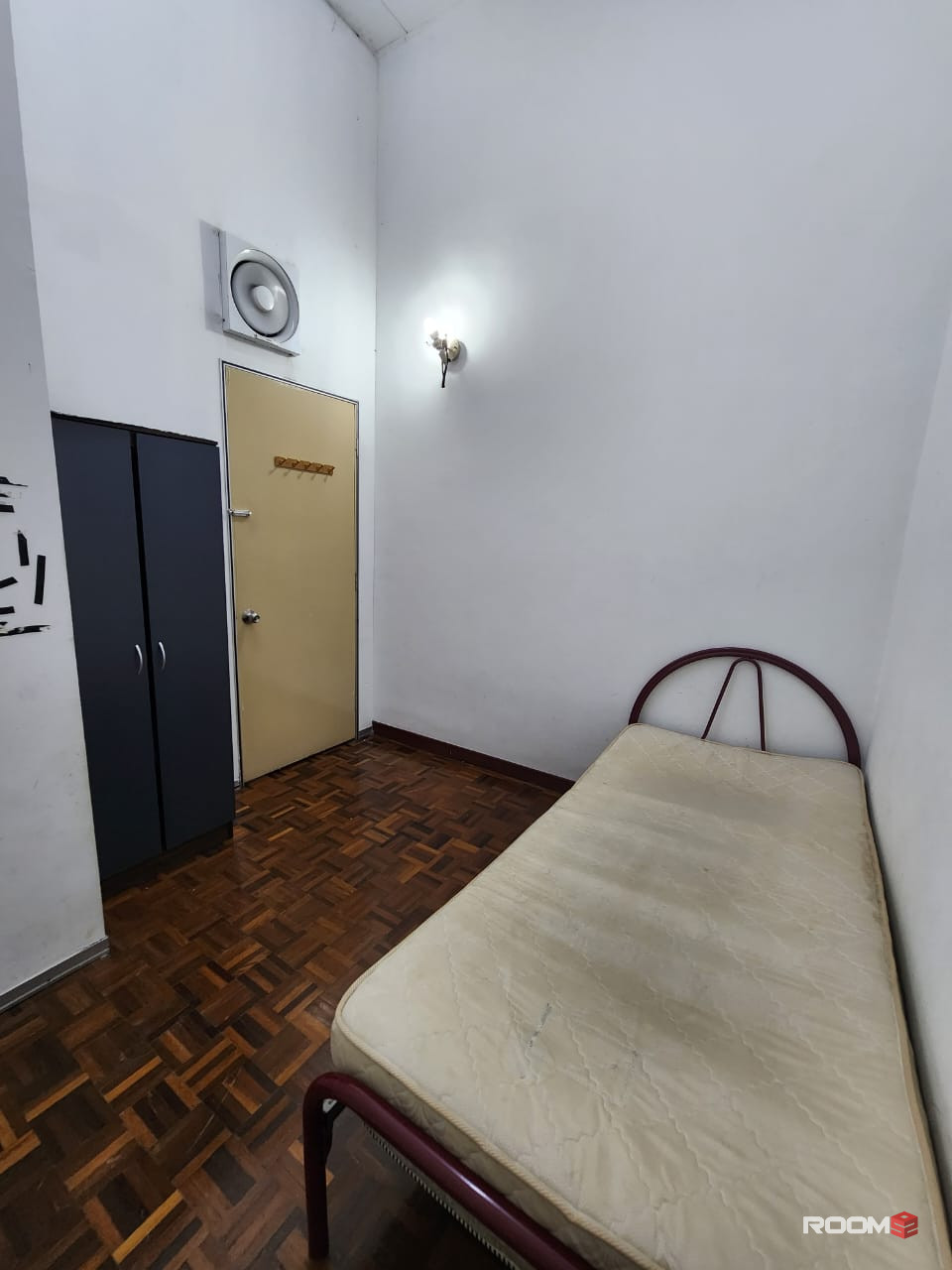 🚛Ready Move In Room at 📍SS4D ( FULLY FURNISHED  + AIRCOND ROOM)  *shoplot unit*
