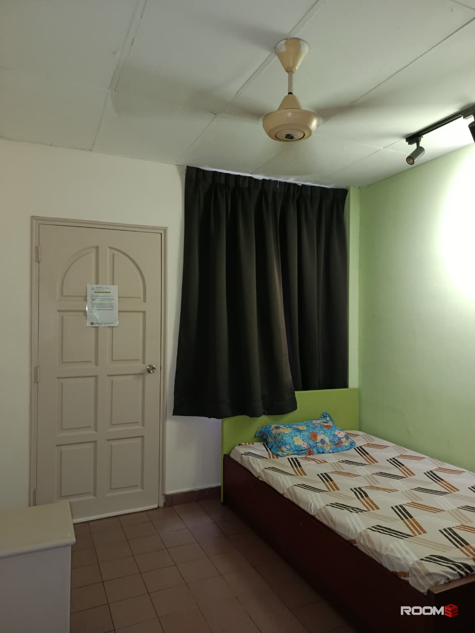 8 Min to HKL 🏢 Low Deposit Private Bathroom ❗