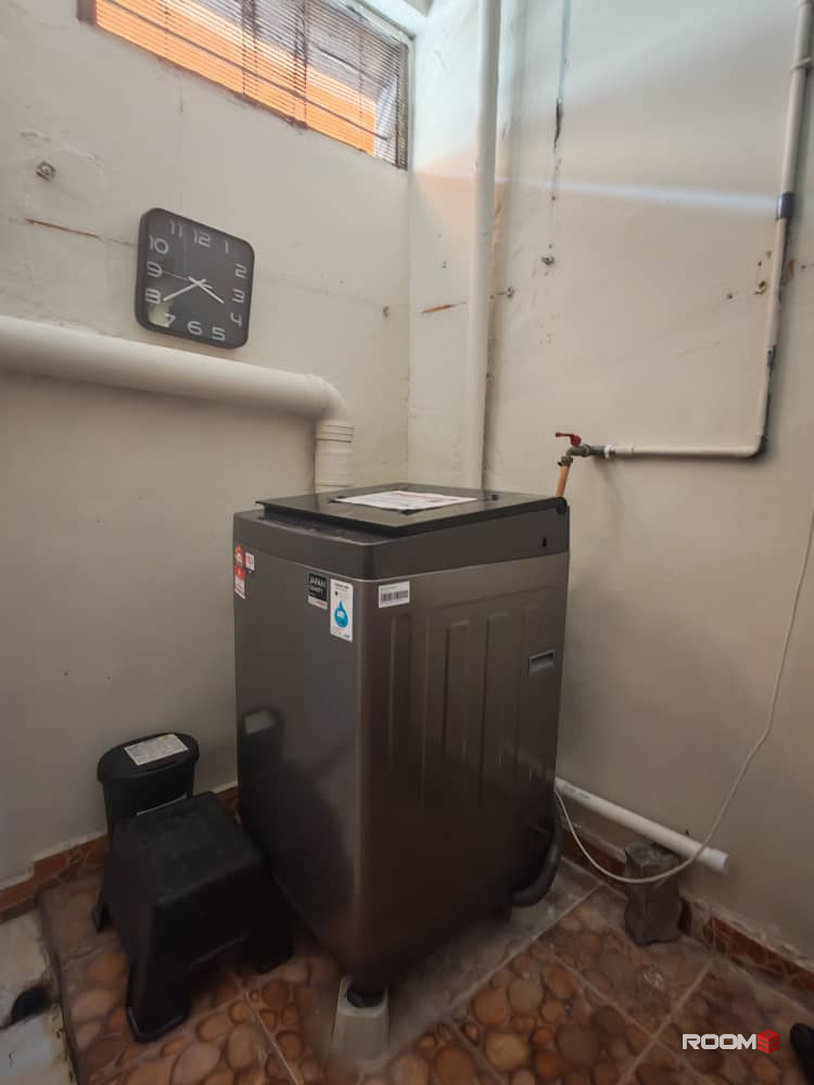 KL SENTRAL AREA | SINGLE ROOM WITH PRIVATE BATHROOM