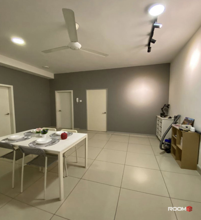 [Must View]⭐️Room for Rent @Utropolis SUITES 1 Shah Alam beside UOW, KDU 🆓💧📶🧹