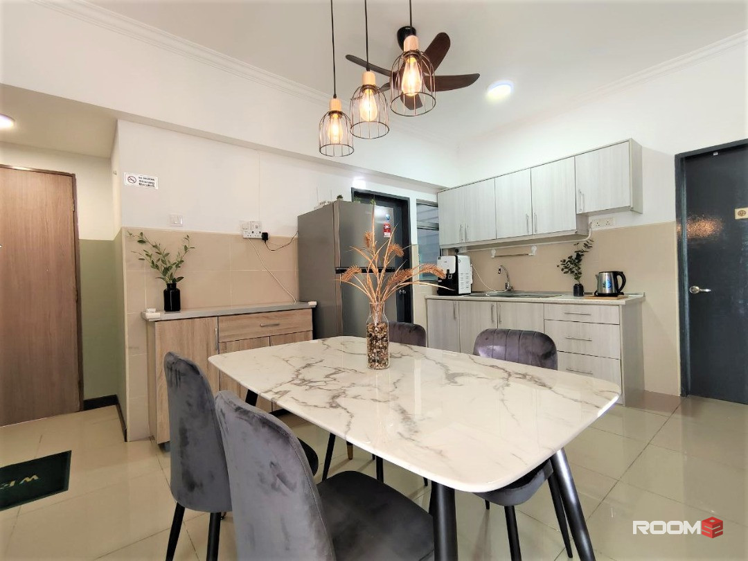Serene Female Unit & FULLY FURNISHED Master Room @ Happy Garden, Border OUG, Kuchai Lama & Sri Petaling