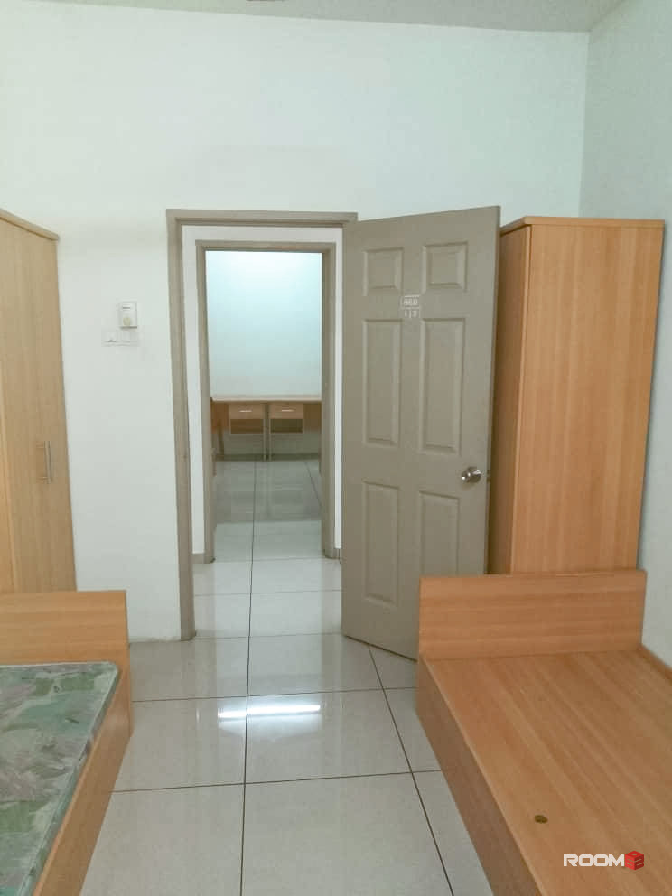 Walking distance to MMU University (Ixora Apartment) - Female Friendly Units