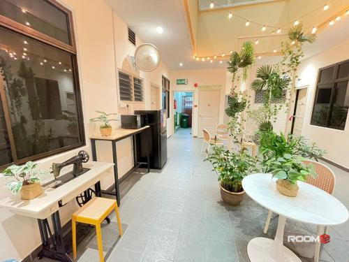 Fully Furnished Co-Living Room at Chow Kit to Rent
