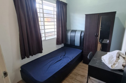 📣SS2  MIDDLE ROOM WITH 🌺🌺🌺CARZY LOW DEPOSIT AT PETALING JAYA