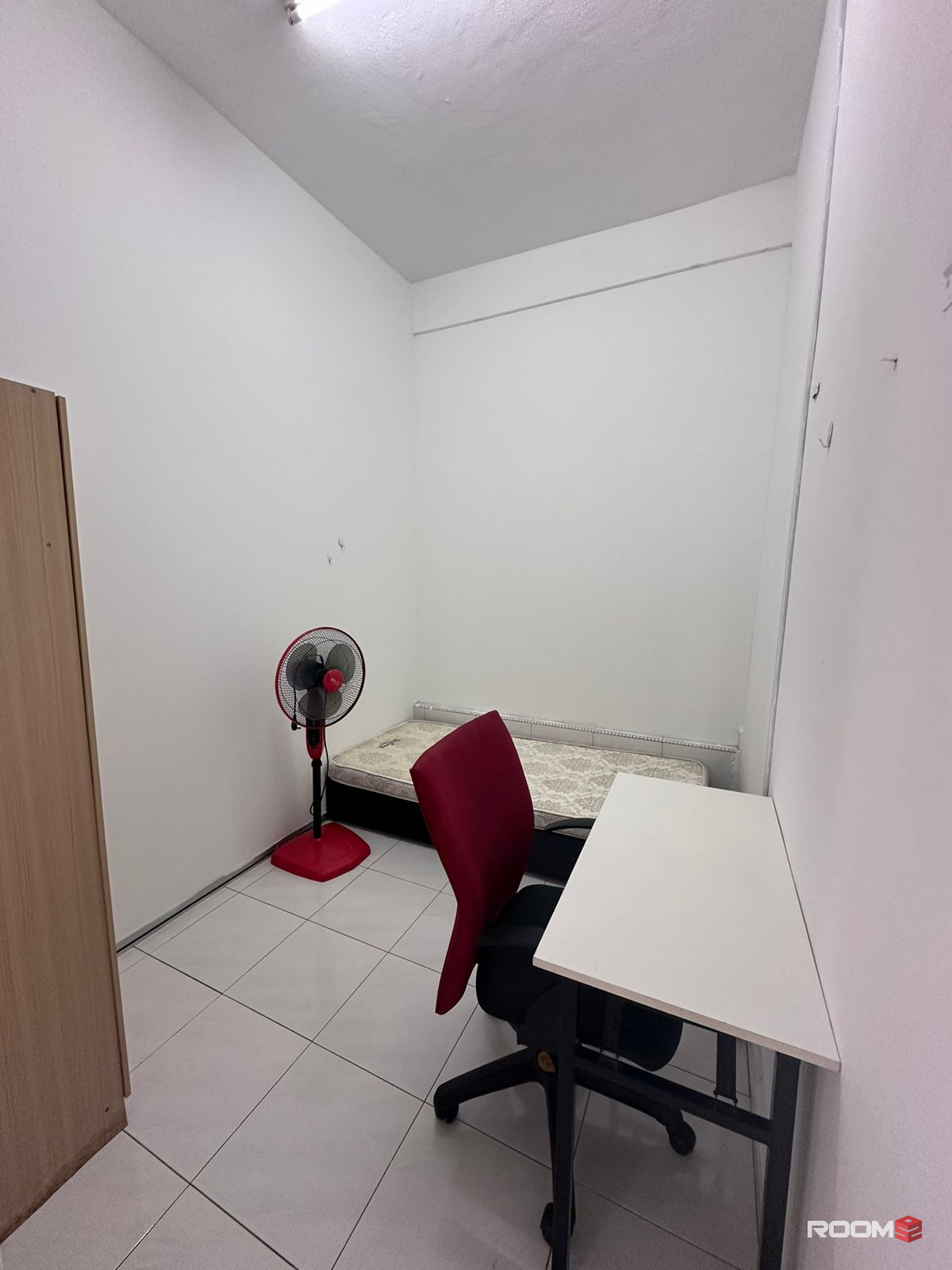 🚛Ready Move In Room at 📍SS4D ( FULLY FURNISHED  + AIRCOND ROOM)  *shoplot unit*