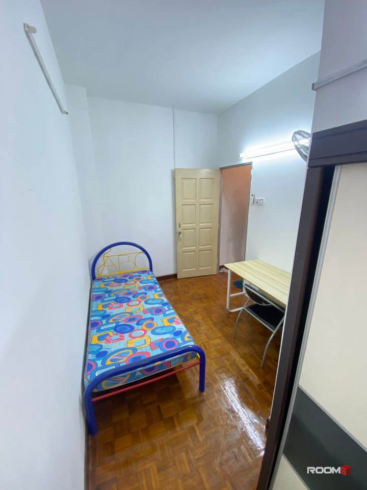 LOW DEPOSIT‼️Single room Near to LRT Taman Bahagia | SS2