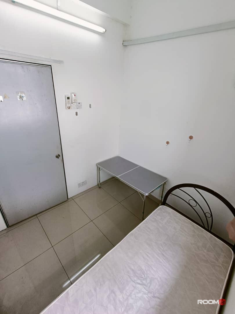 🙌 🏡 Master room / Medium Big with own private bathroomSetia Alam ,Top Glove, Setia City Mall ,Bukit Raja 🙌 🏡