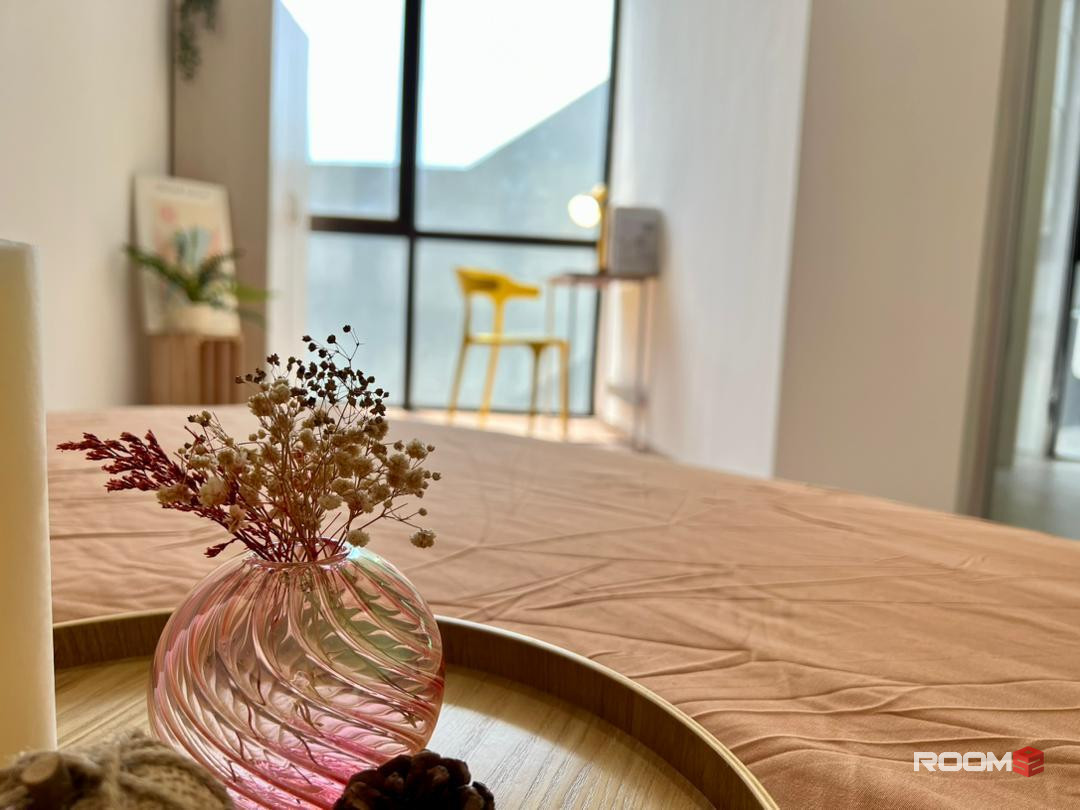 Swing & Pillow @ Jalan Ipoh, KL  Address: 📌 No.664, Jalan Ipoh, Batu 4, 51200 Kuala Lumpur.  TOP Features ⭐️⭐️ 🧹 FREE