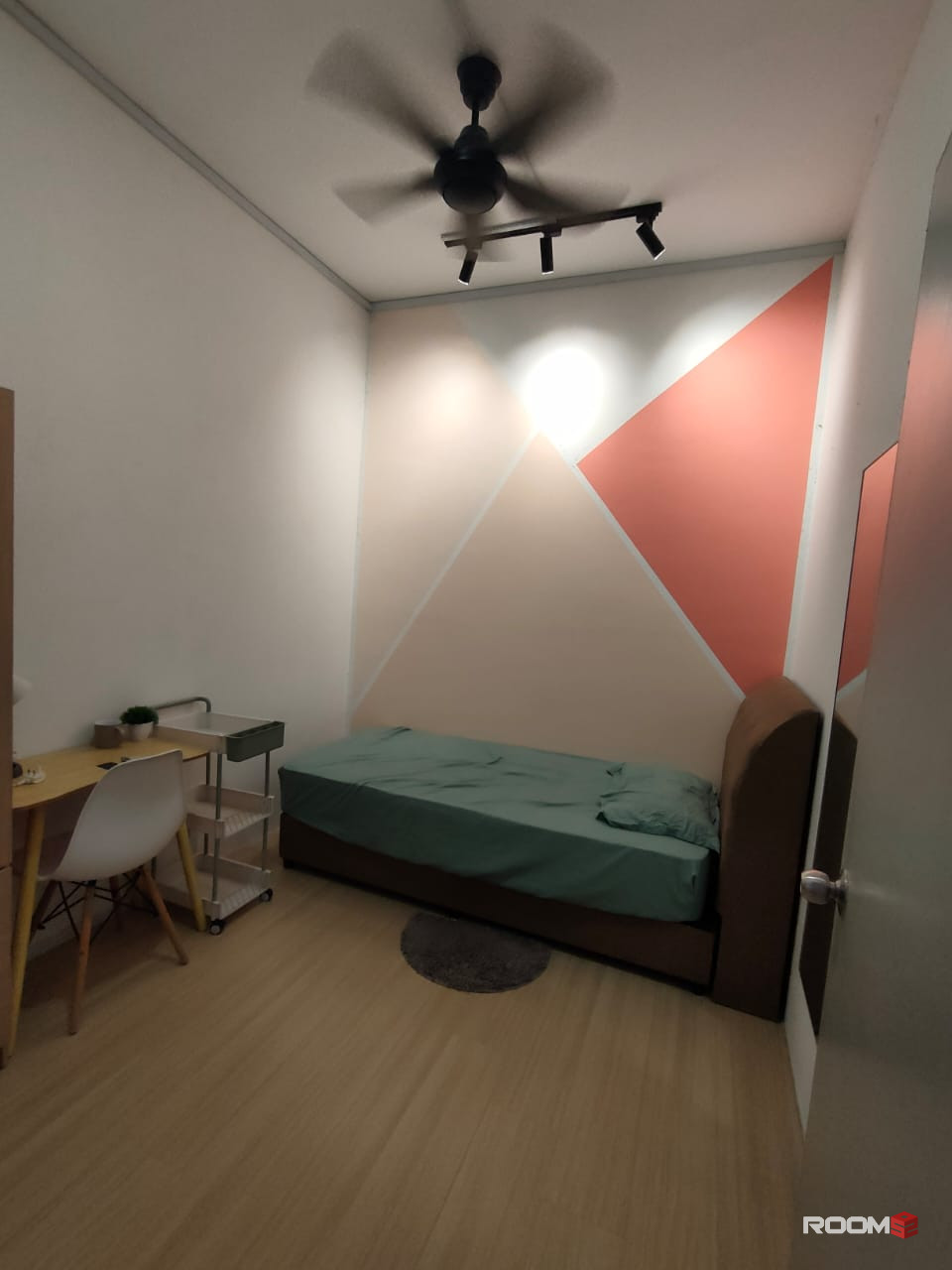 Single Room For Rent @ D'sara Sentral Sungai Buloh Near To MRT