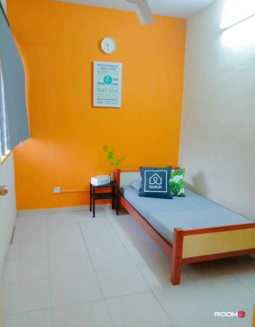 Single Room at Blok G, Mentari Court, Bandar Sunway