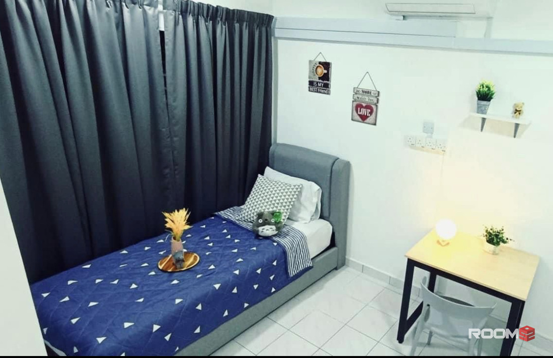Room Available For Rent at Setia Alam, Shah Alam with High Speed WI-FI