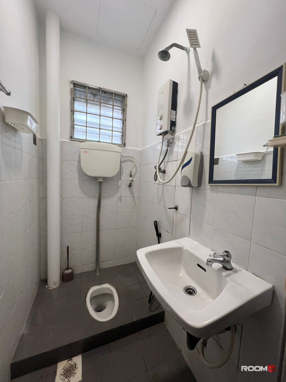 📍10 min to CIQ..6 min walk to KSL🚶‍♀️-Cozy, Fully furnished, zero deposit room available for rent🤗🔥