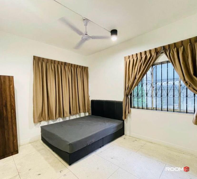 0% deposit , medium room at CIQ