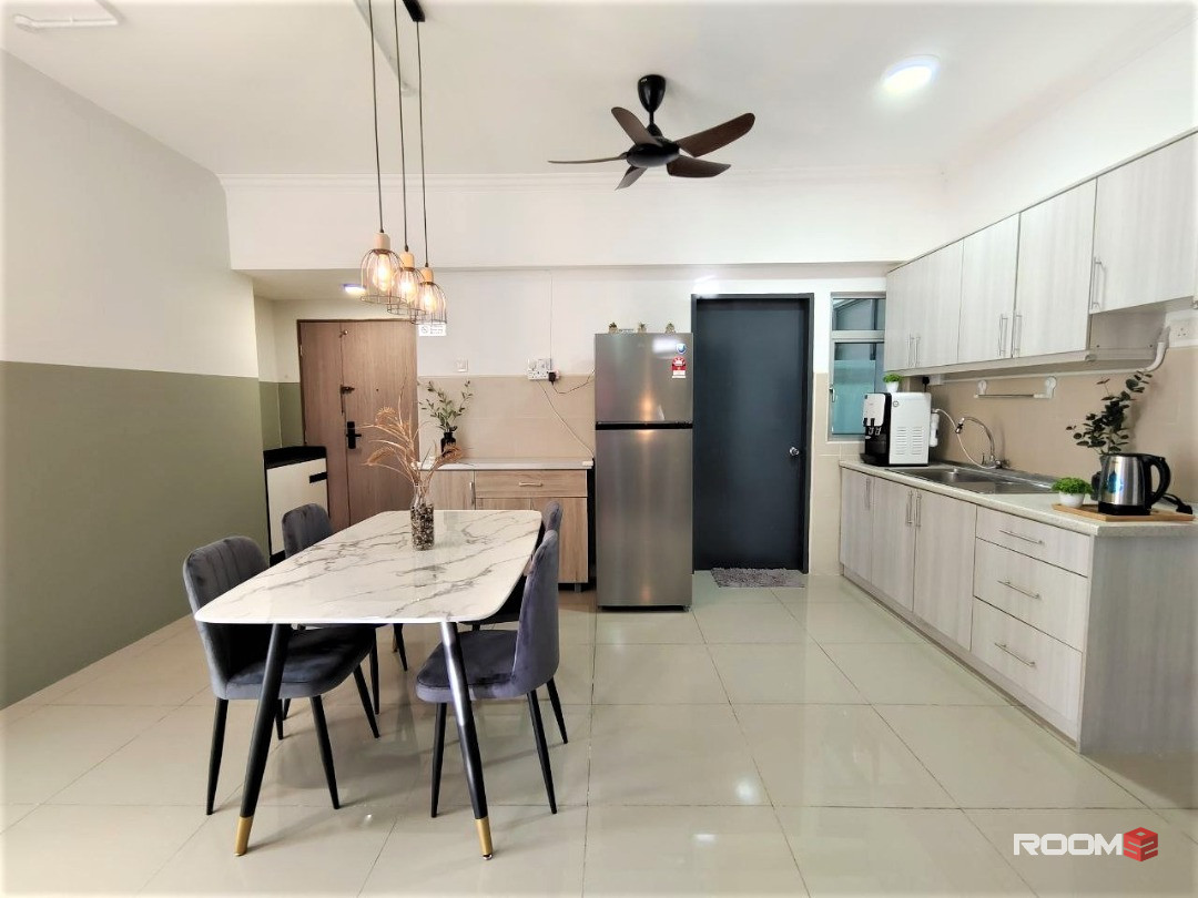 Serene Female Unit & FULLY FURNISHED Single Corner Room @ Happy Garden, Border OUG, Kuchai Lama & Sri Petaling