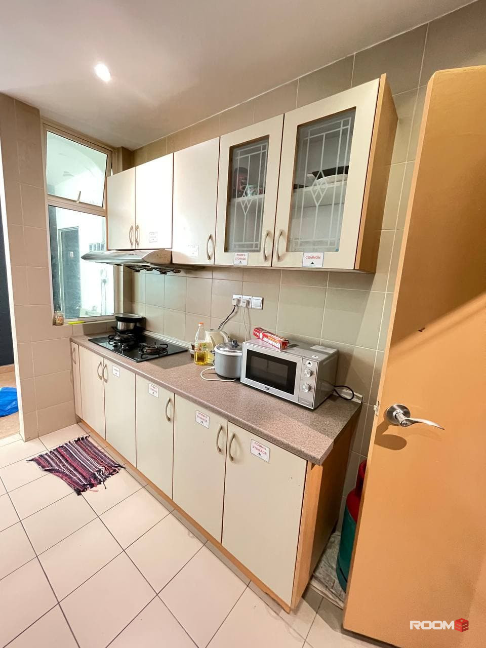 Rent Room At KLCC Area 🤑 With NO Deposit 😱 Near New MRT Putrajaya Line