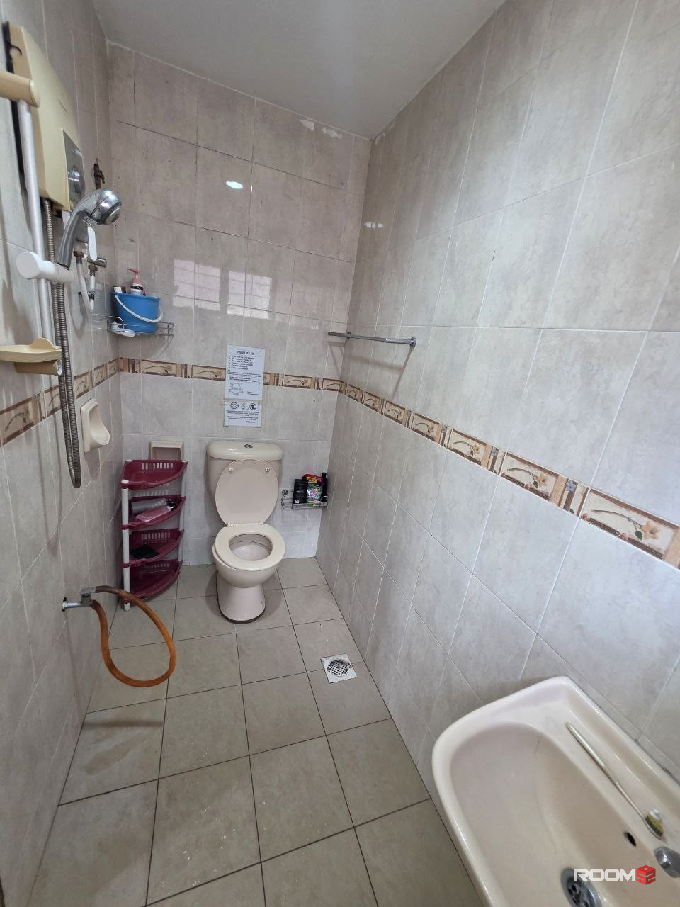 Easy Move-In 🌈Middle Room For Rent in Puchong 🚫 NO DEPOSIT‼️