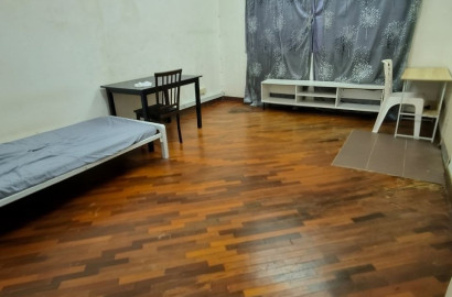 Easy Move-In 🌈Middle Room For Rent in Puchong 🚫 NO DEPOSIT‼️