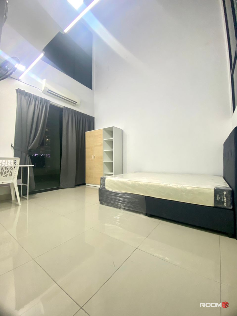 LOW DEPOSIT MASTER ROOM WITH PRIVATE BATHROOM NEWLY FRESH UNIT DONE RENO🔥🔥 i-Residence @ i-City SHAH ALAM