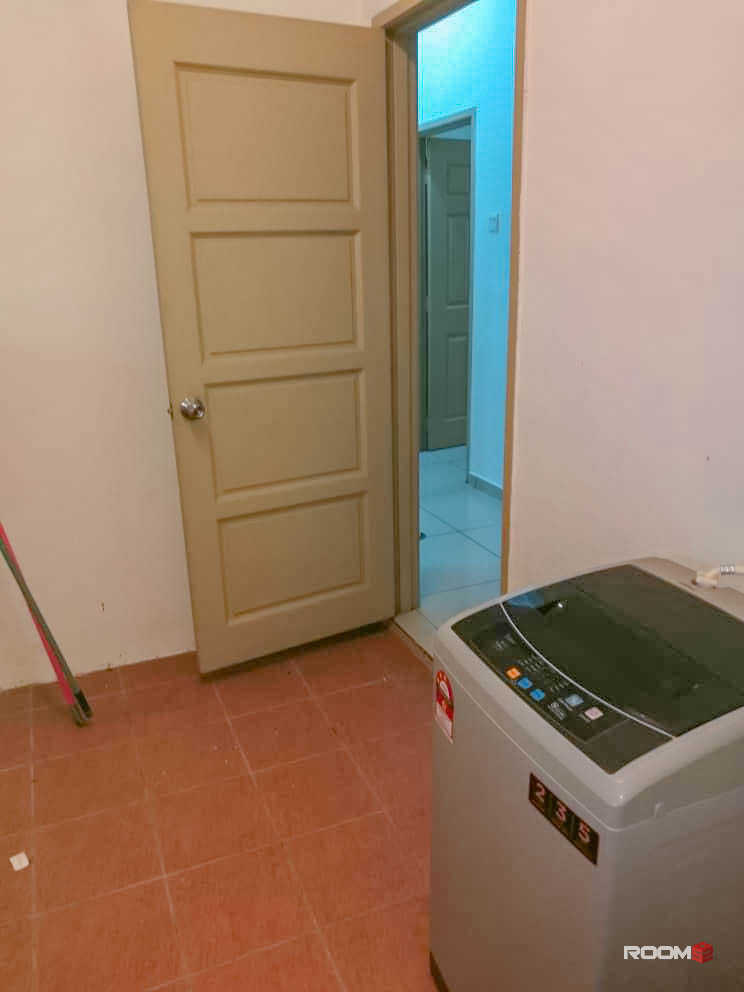 Walking distance to MMU University (Ixora Apartment) - Female Friendly Units