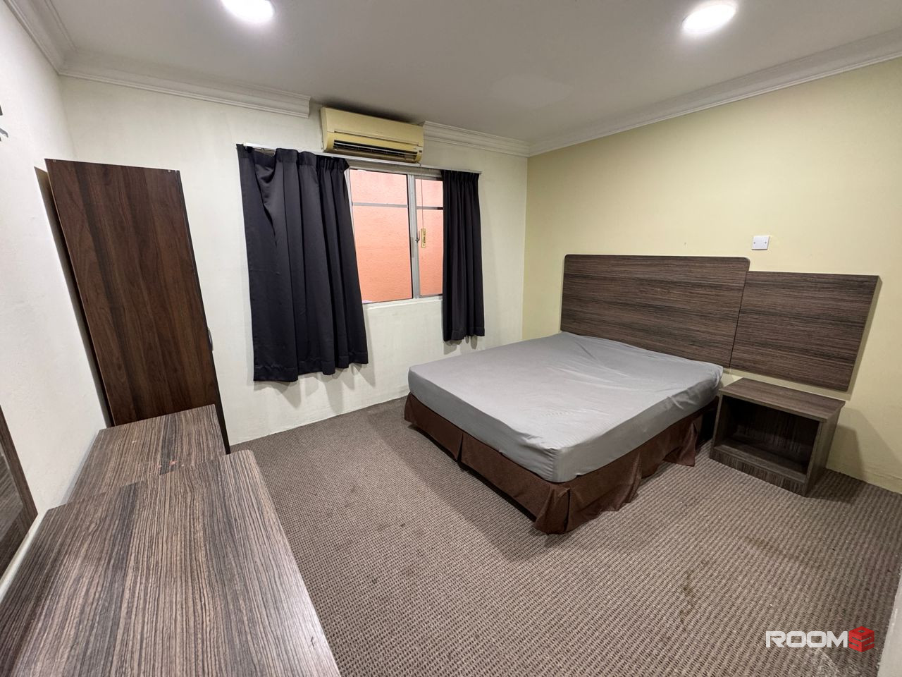 🔥HOT LIMITED Unit🔥Prime Location Master Room with Private Bathroom Opposite of Berjaya Times Square & Lalaport 🛏️