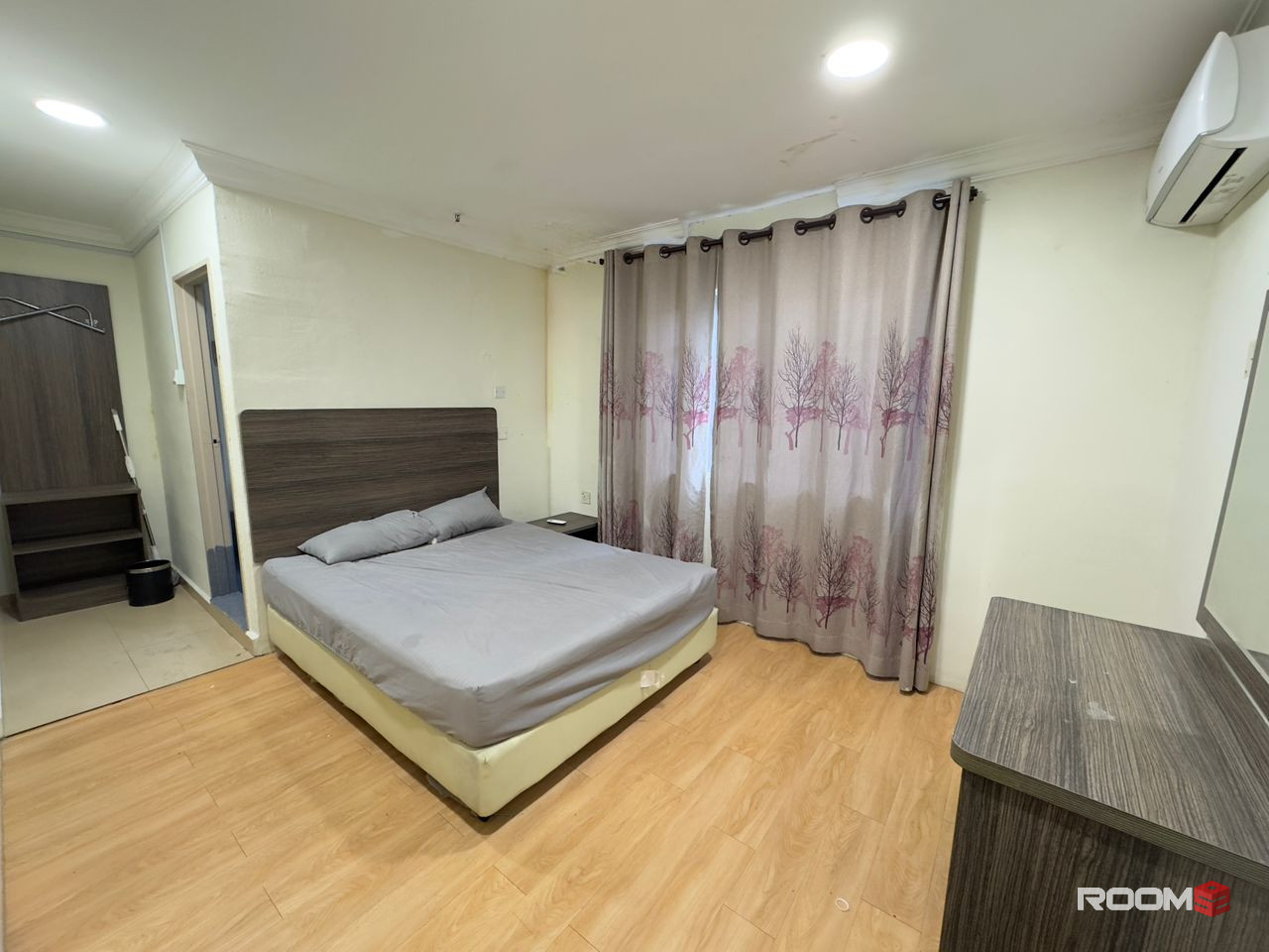 5 mins walk to Berjaya Times Square🔥Co Living Hotel Room at Bukit Bintang, KL City Centre🚆2 mins walk to Monorail Imbi