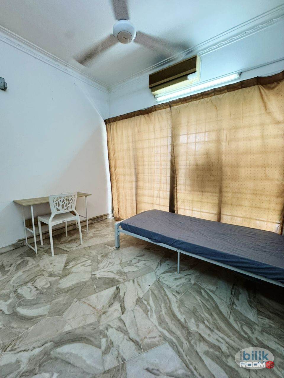 😍 Ready Move In~ Medium Room For Rent at TTDI- Kuala Lumpur