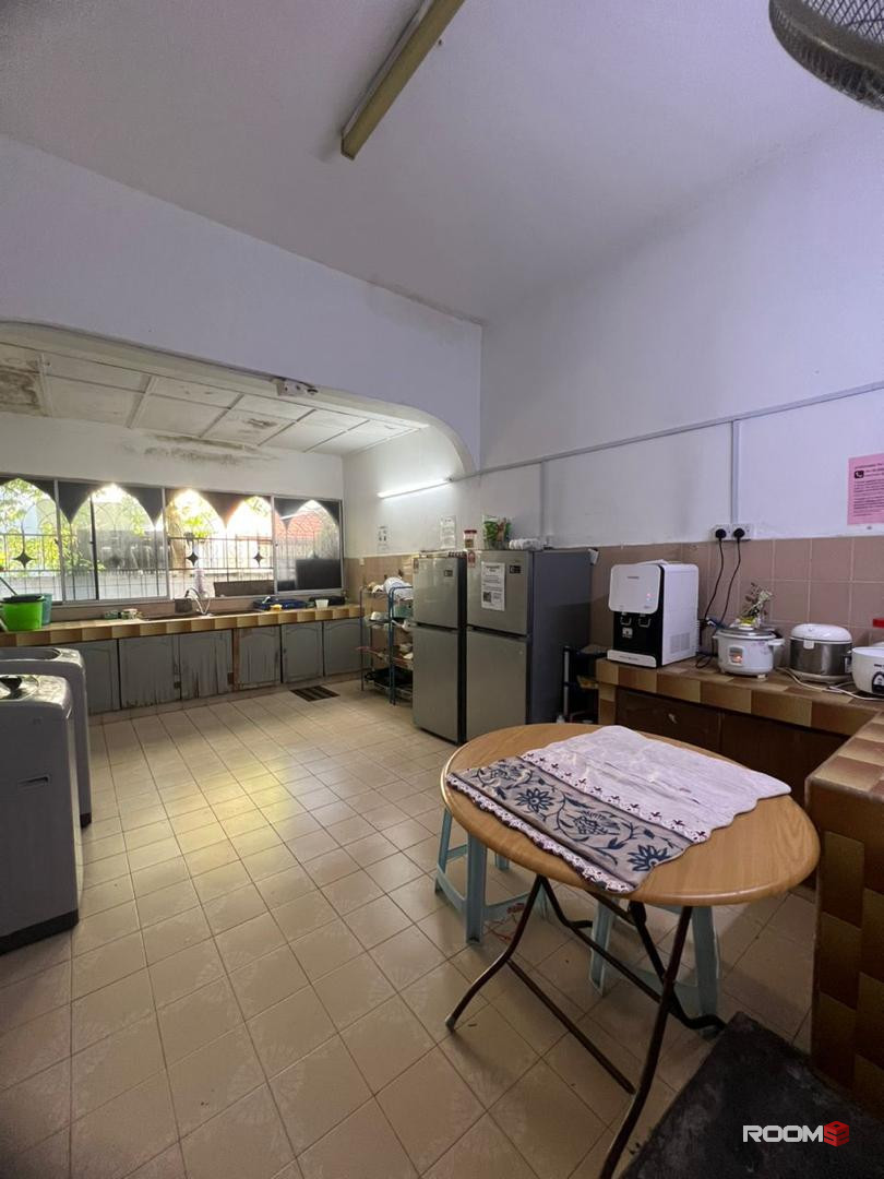 🏃🏼‍♂️8 mins walking distance to MRT Lembah Subang🏃🏼‍♂️  Single Room Located at SS7@PJ🪸