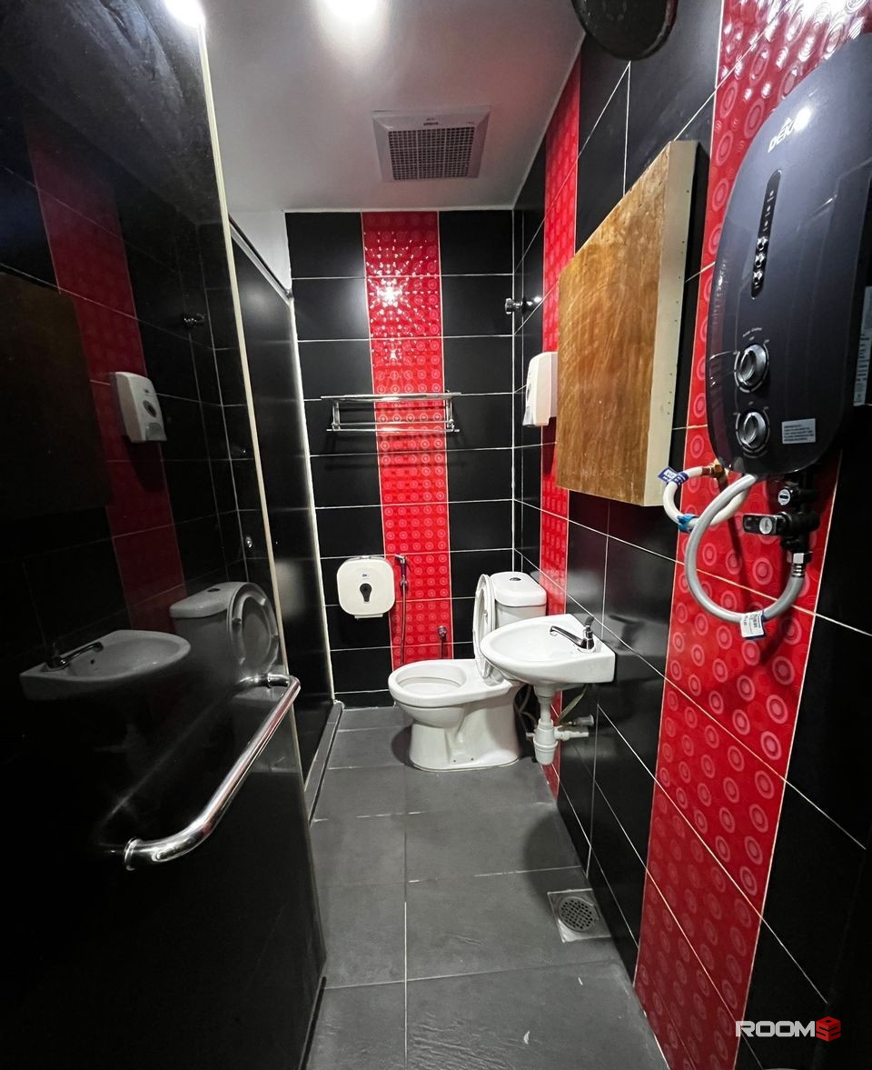 Free Deposit! Room Rent in SS4, Kelana Jaya 8mins drive to Kelana Jaya LRT Station