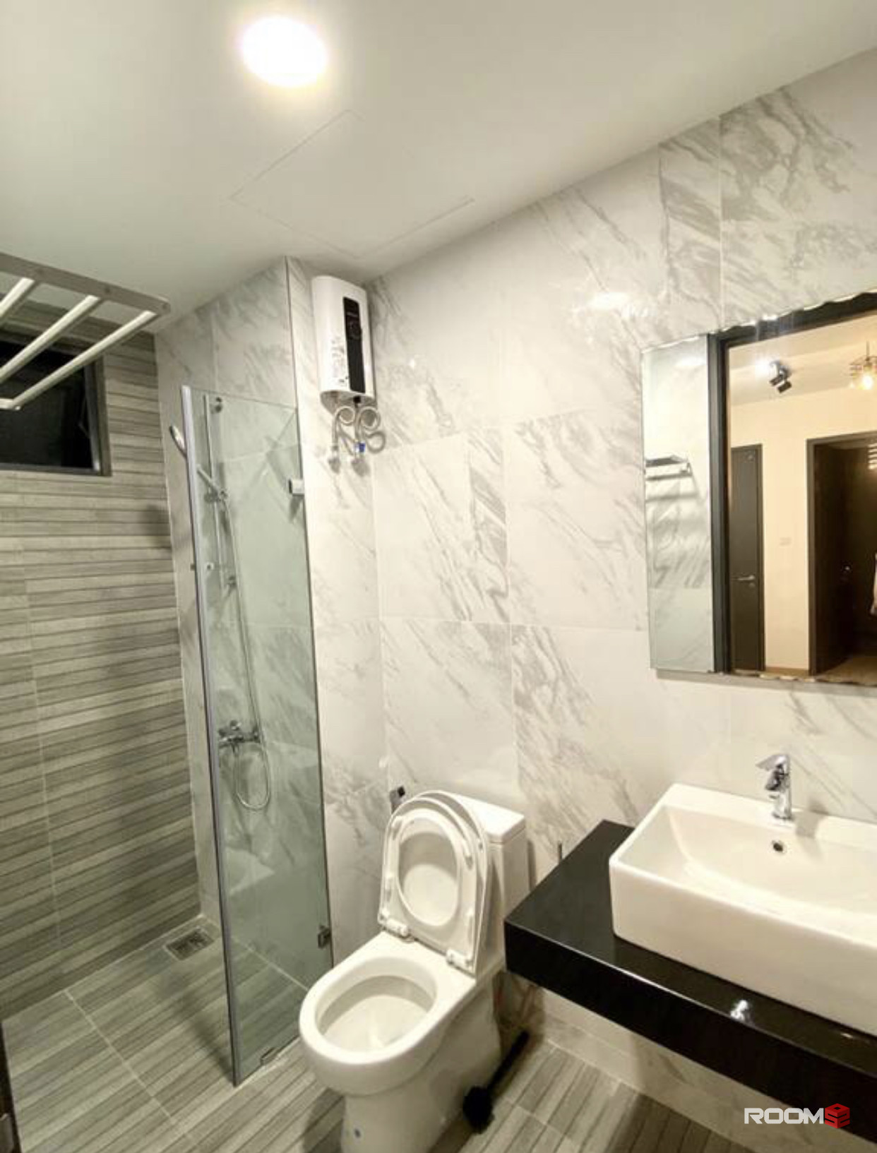 Master Bedroom For Rent At Emporis Residence Fully Furnished