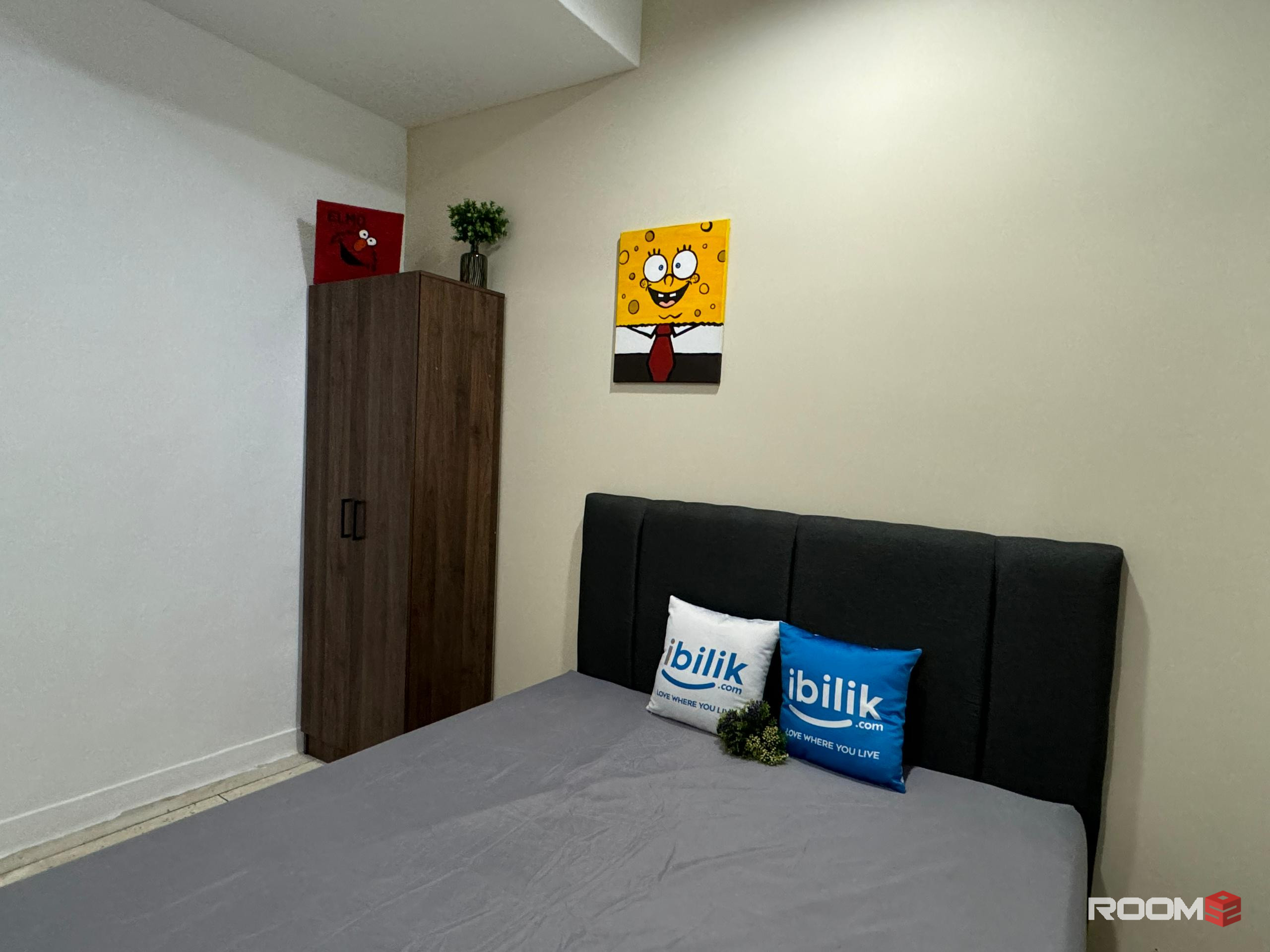 Super Low Depsoit Middle Room Walking Distance to CIQ Johor