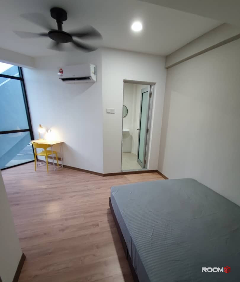 LUXURY STAY 😍 Just a walk to MRT Station & Bamboo Hills Restaurant in Jalan Ipoh, KL