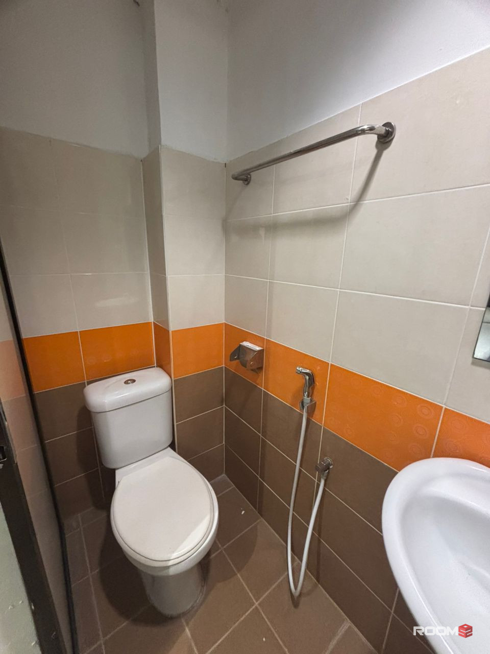 ✨ CO-LIVING ROOM FOR RENT IN KAJANG🏠 6 MIN TO MRT STATION🚝 COME WITH 0 DEPOSIT✅