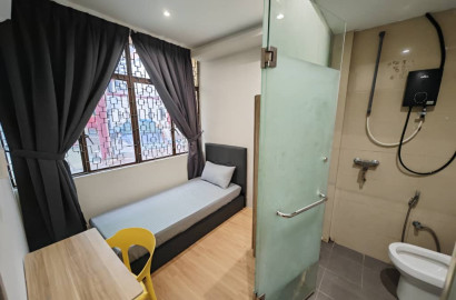 FURNISHED CO-LIVING ROOM FOR RENT NEAR PETALING STREET🤩 5 MIN WALK TO MRT & LRT STATION🚝 5 MIN TO MENARA 118🔥