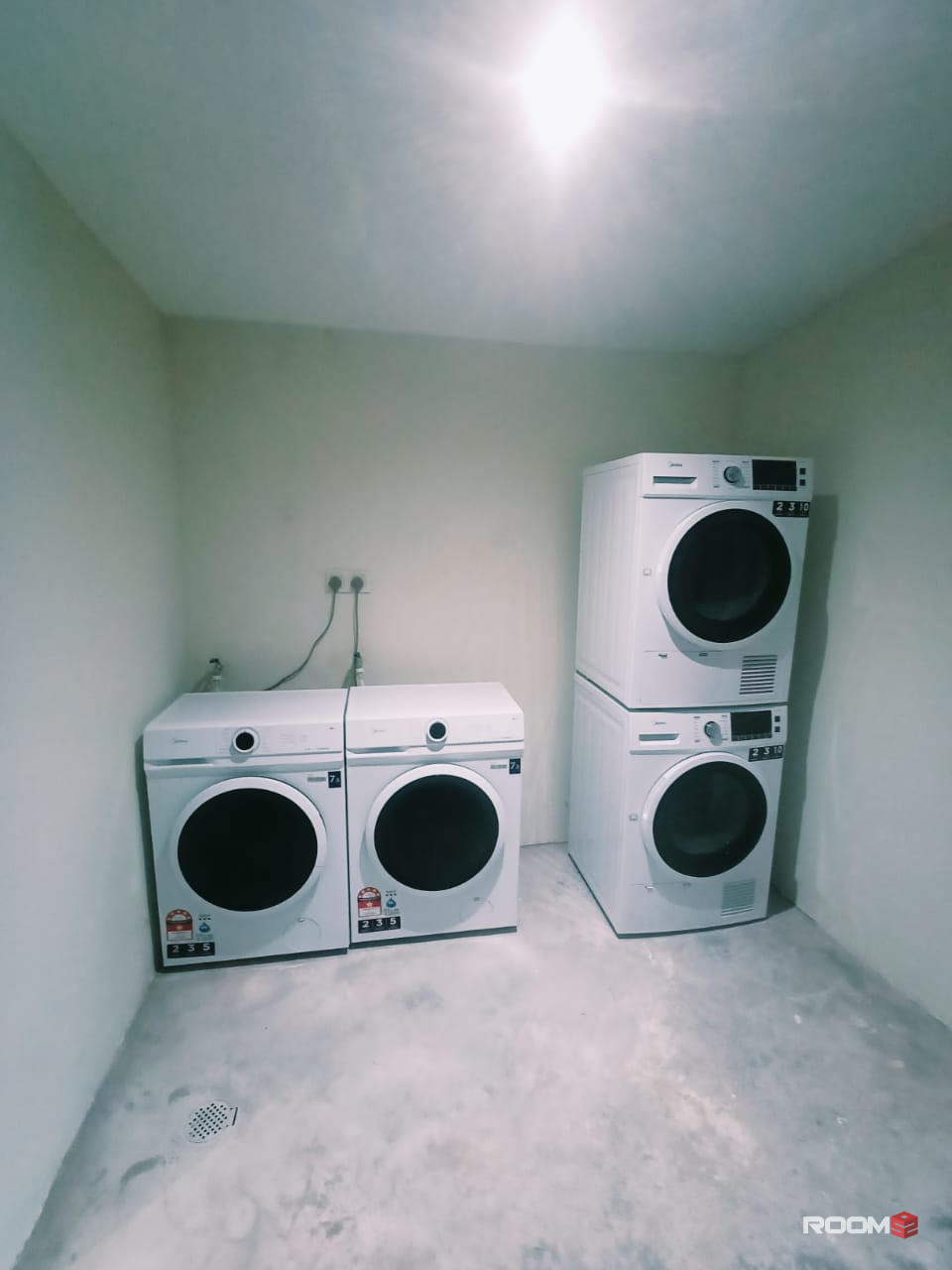 🔥CO-LIVING ROOM FOR RENT IN PASAR SENI🤩 5 MIN TO LRT & MRT STATION🚝 COME WITH 0 DEPOSIT✅